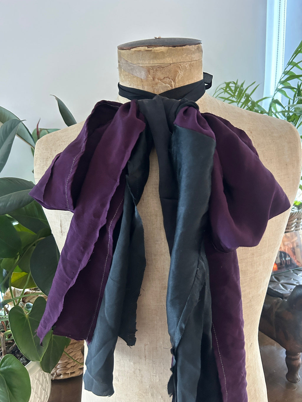 Cecil and Gunn - Flower Bomb - Big Bow - Cecil and Gunn