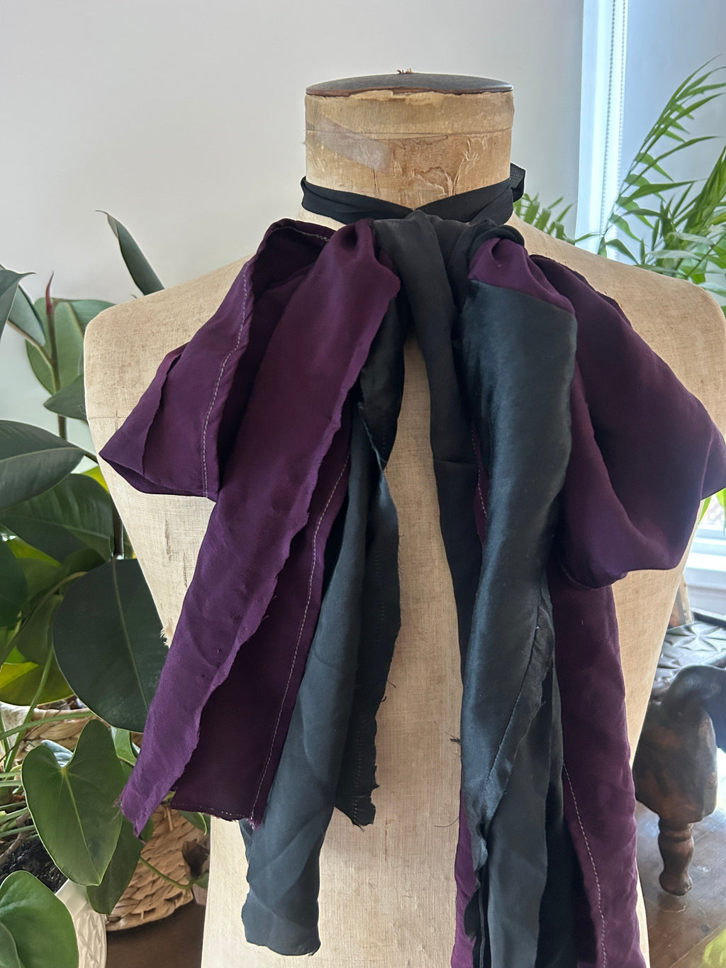 Cecil and Gunn - Flower Bomb - Big Bow - Cecil and Gunn