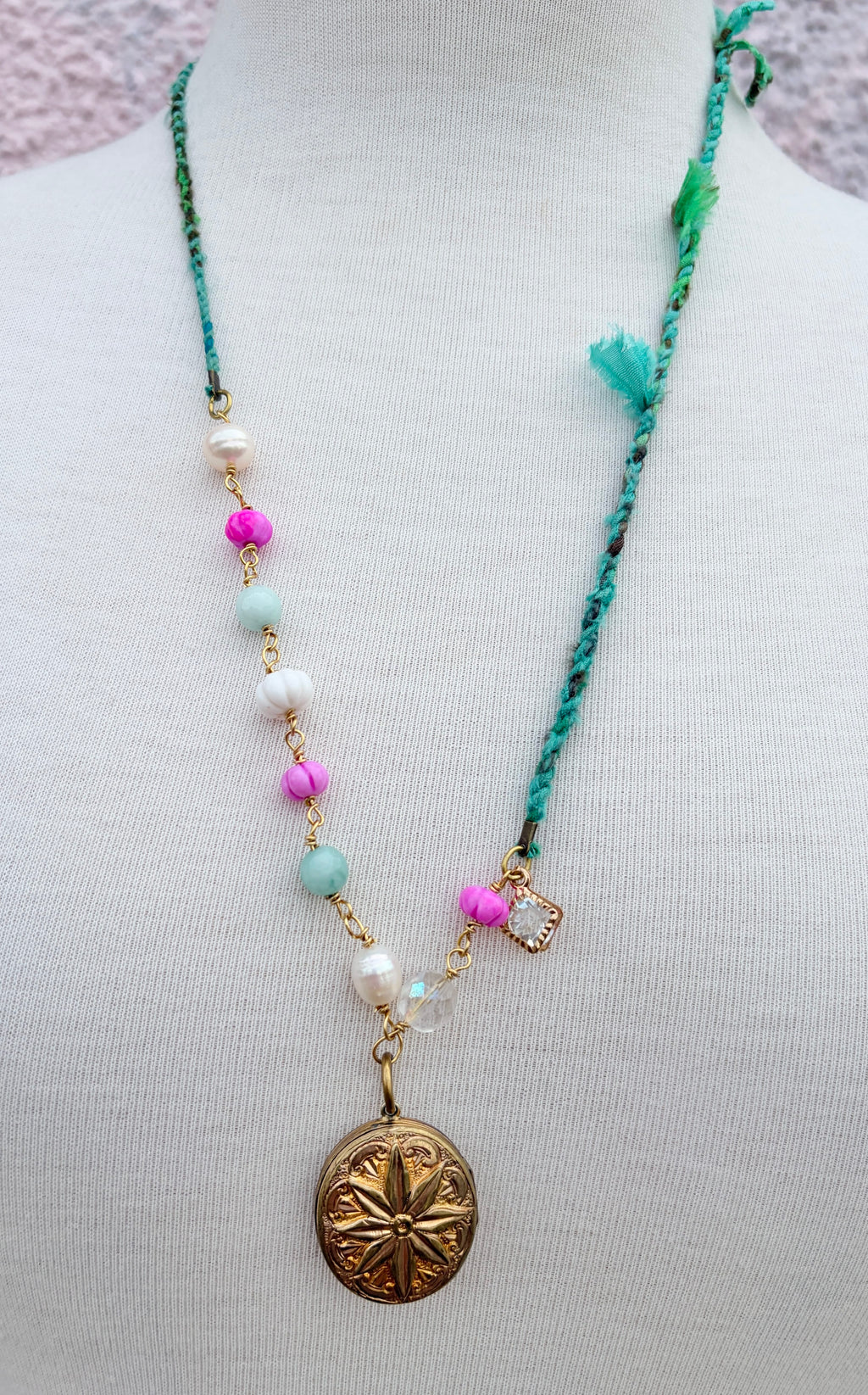 Cecil and Gunn - Necklace - Cut Flowers - Cecil and Gunn