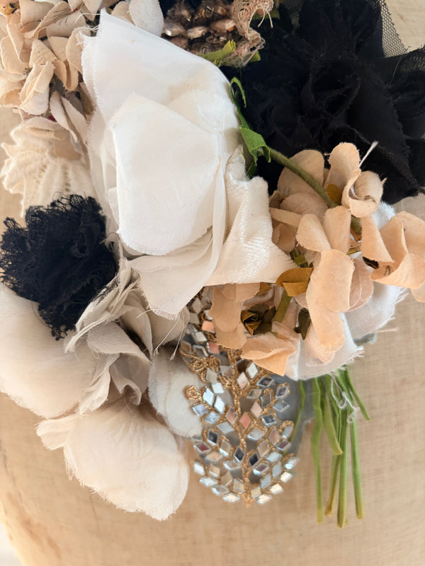 Cecil and Gunn - Necklace - Flower Bomb Dark Night - Cecil and Gunn