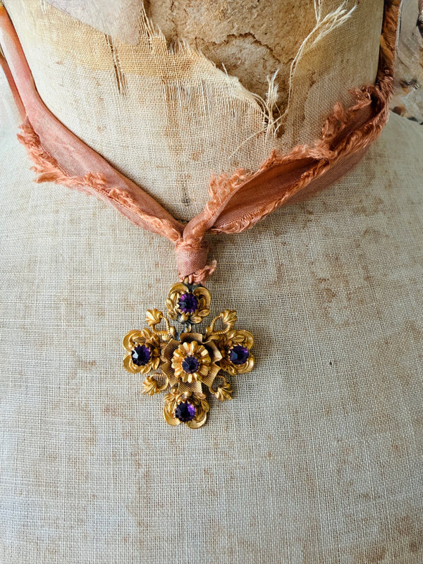 Cecil and Gunn - Necklace - I deserve this medal - Cecil and Gunn