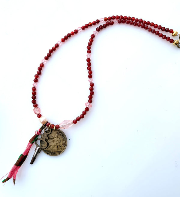 Cecil and Gunn - Necklace - I’m lazing about - Cecil and Gunn