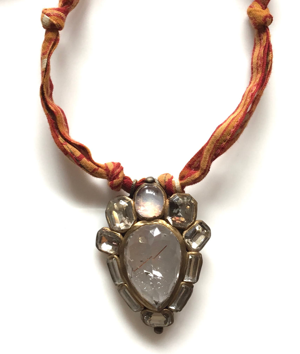 Cecil and Gunn - Necklace - I will shield you and add curry - Cecil and Gunn