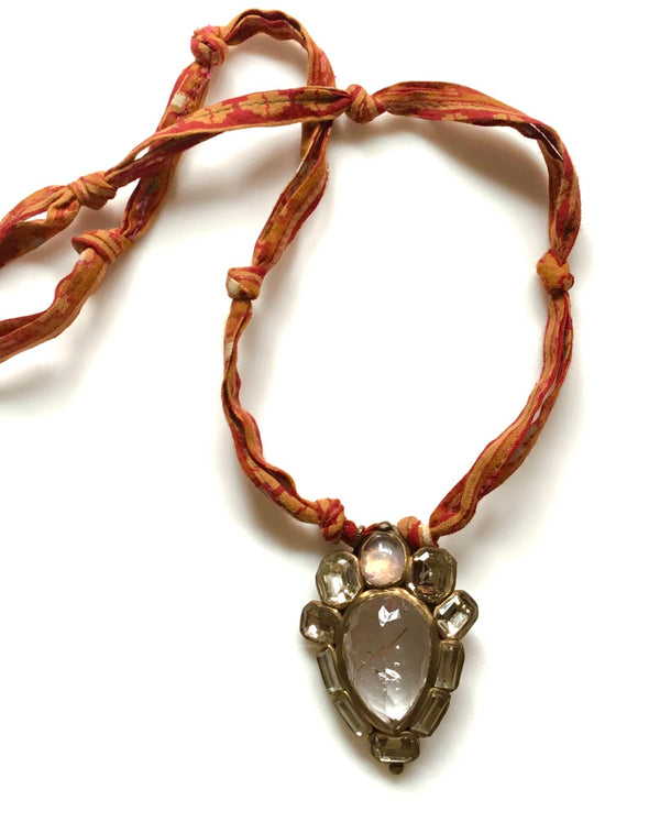 Cecil and Gunn - Necklace - I will shield you and add curry - Cecil and Gunn