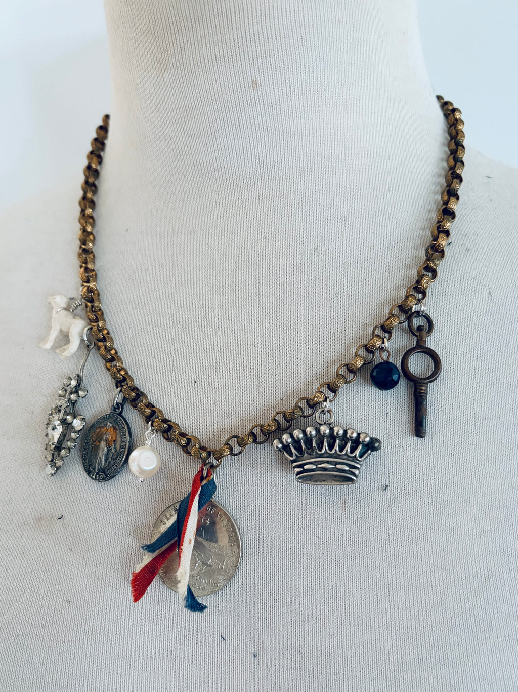 Cecil and Gunn - Necklace - It’s my crowning glory - Cecil and Gunn
