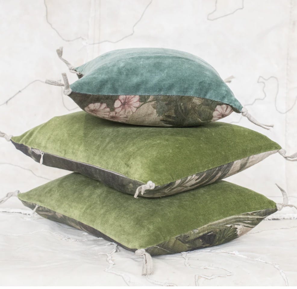 En fil d' Indienne - Cushions - Flower Cushion - Cecil and Gunn