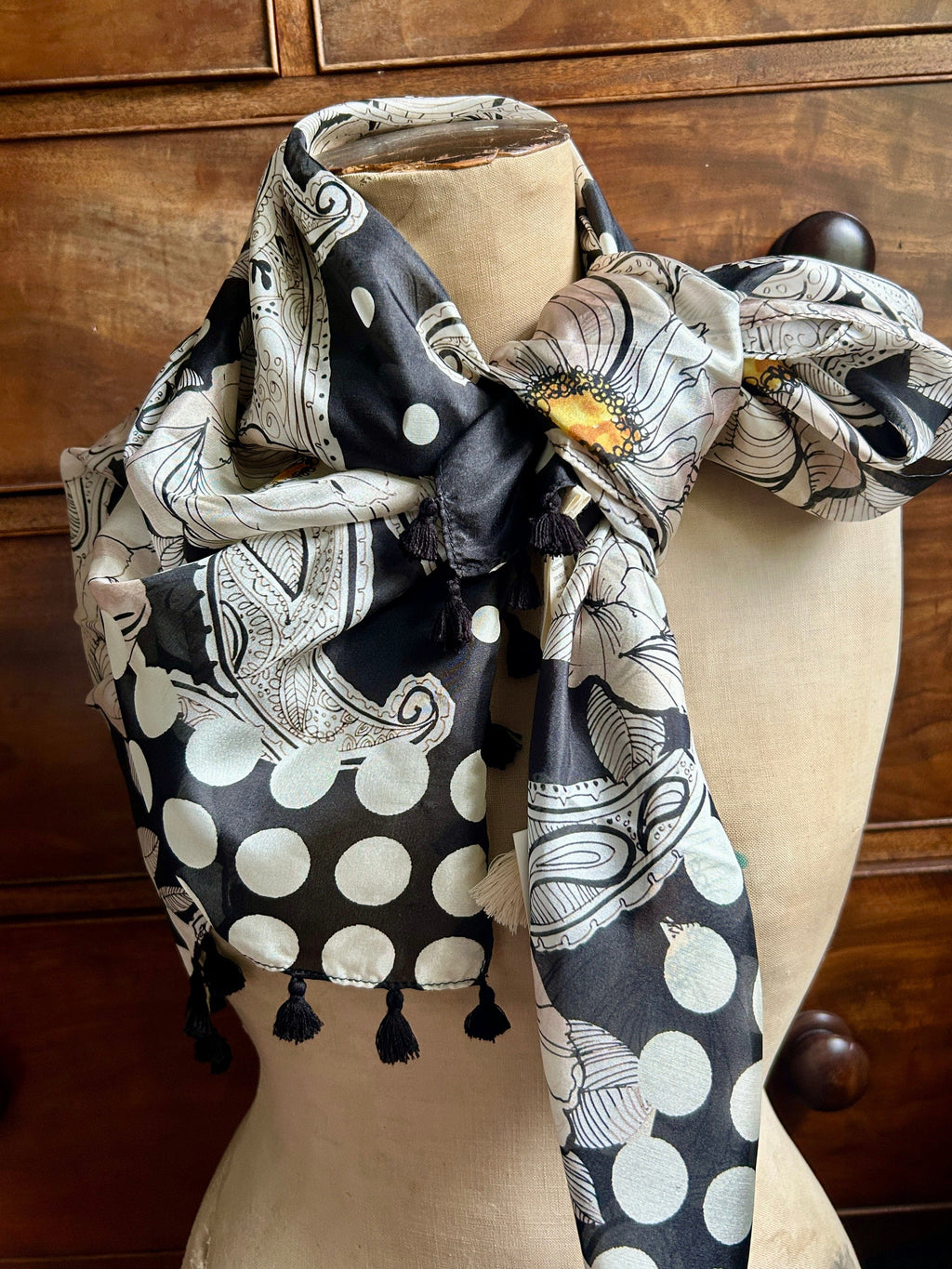 Johnny Was - Scarf - Silk Scarf - Cecil and Gunn