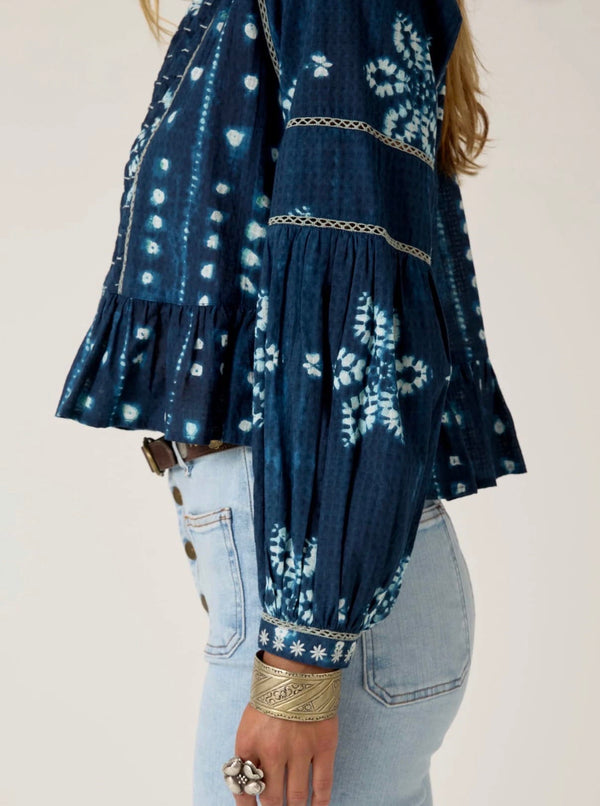 Maison Hotel - Jacket - Sora Blouse in Shibori - Cecil and Gunn