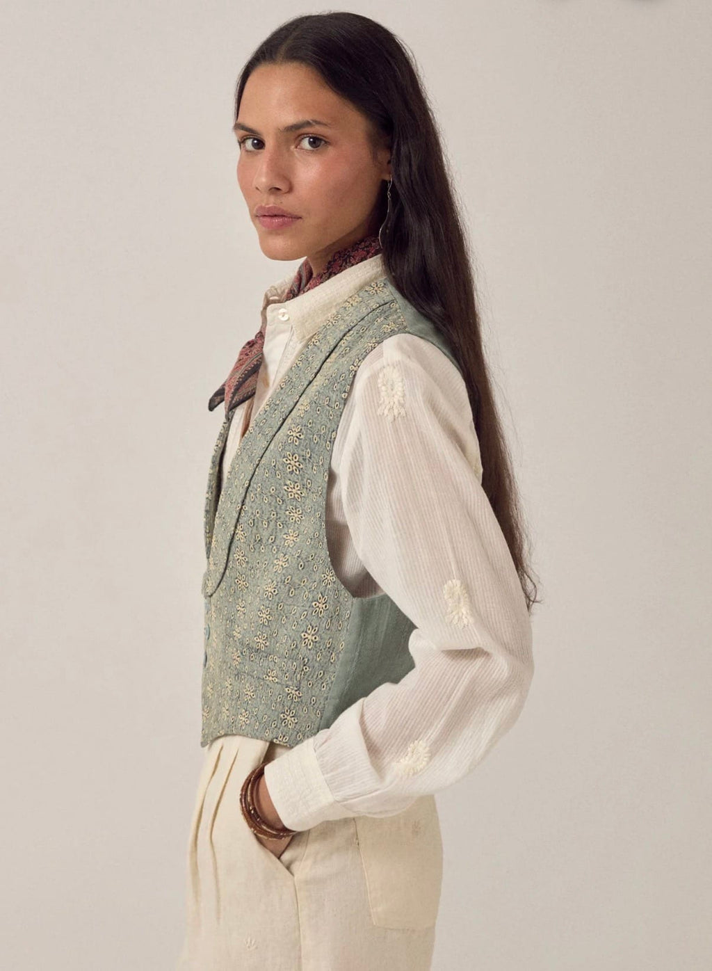 Maison Hotel - Top - Florence Vest - Cecil and Gunn