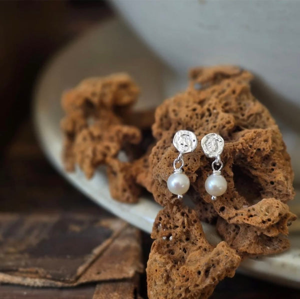 Paird - Earrings - Salt water studs - Cecil and Gunn